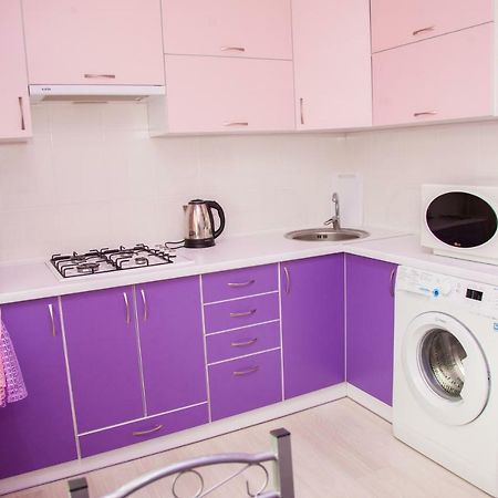 Semi-Luxury Apartment On Zaporozhskaya 9 Zaporizhia Buitenkant foto